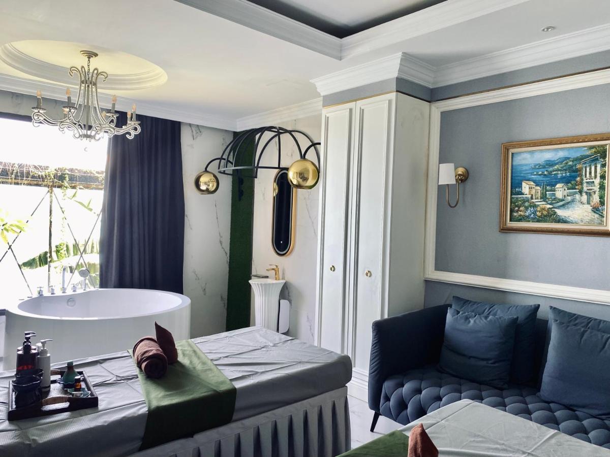 Grand Eska Hotel & Suites Batam Nagoya Eksteriør bilde
