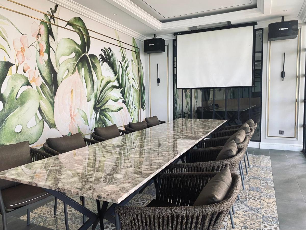 Grand Eska Hotel & Suites Batam Nagoya Eksteriør bilde