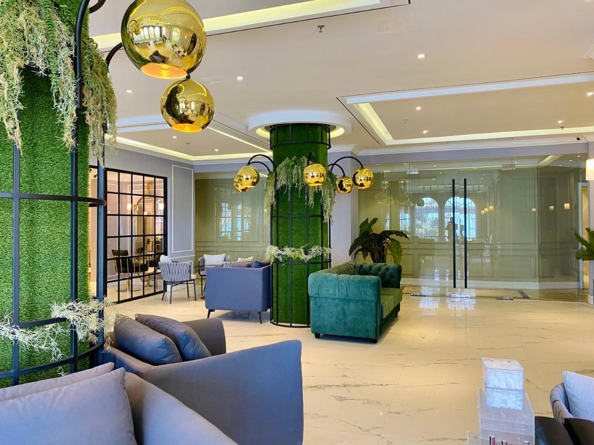 Grand Eska Hotel & Suites Batam Nagoya Eksteriør bilde
