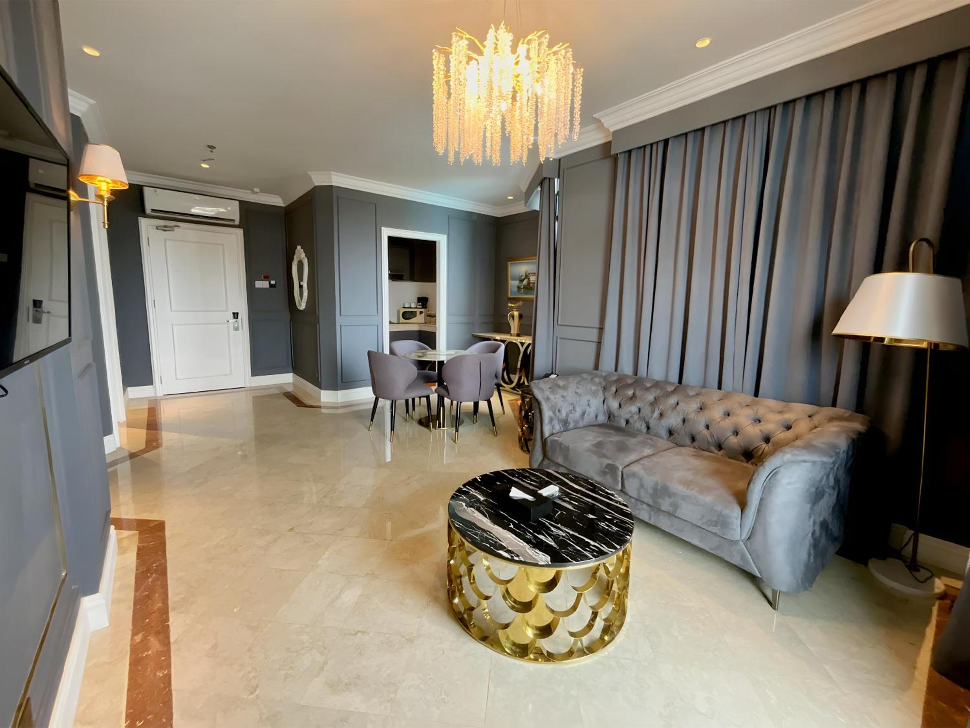 Grand Eska Hotel & Suites Batam Nagoya Eksteriør bilde